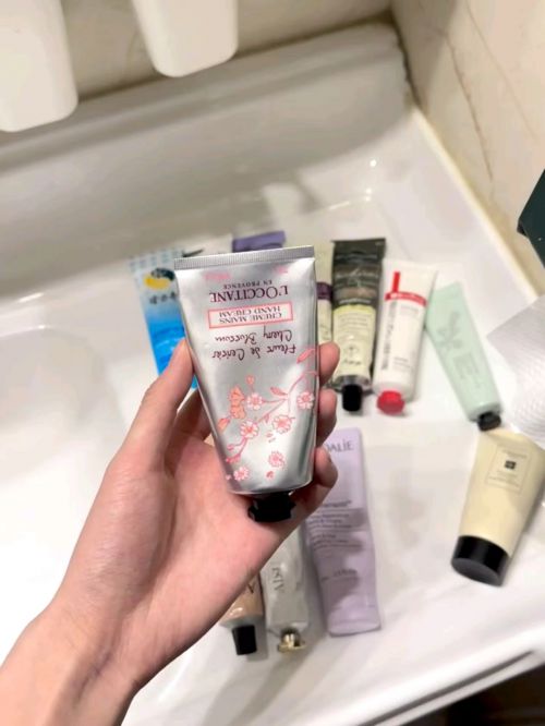 名分享精致女孩最爱的五款护手霜凯发K8登录入口护手霜推荐第一(图2)