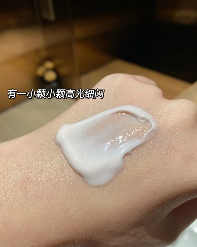 乳比香水好闻比面霜滋润涂完手嫩成这样！K8凯发欧舒丹礼盒套装！护手霜+身体(图5)